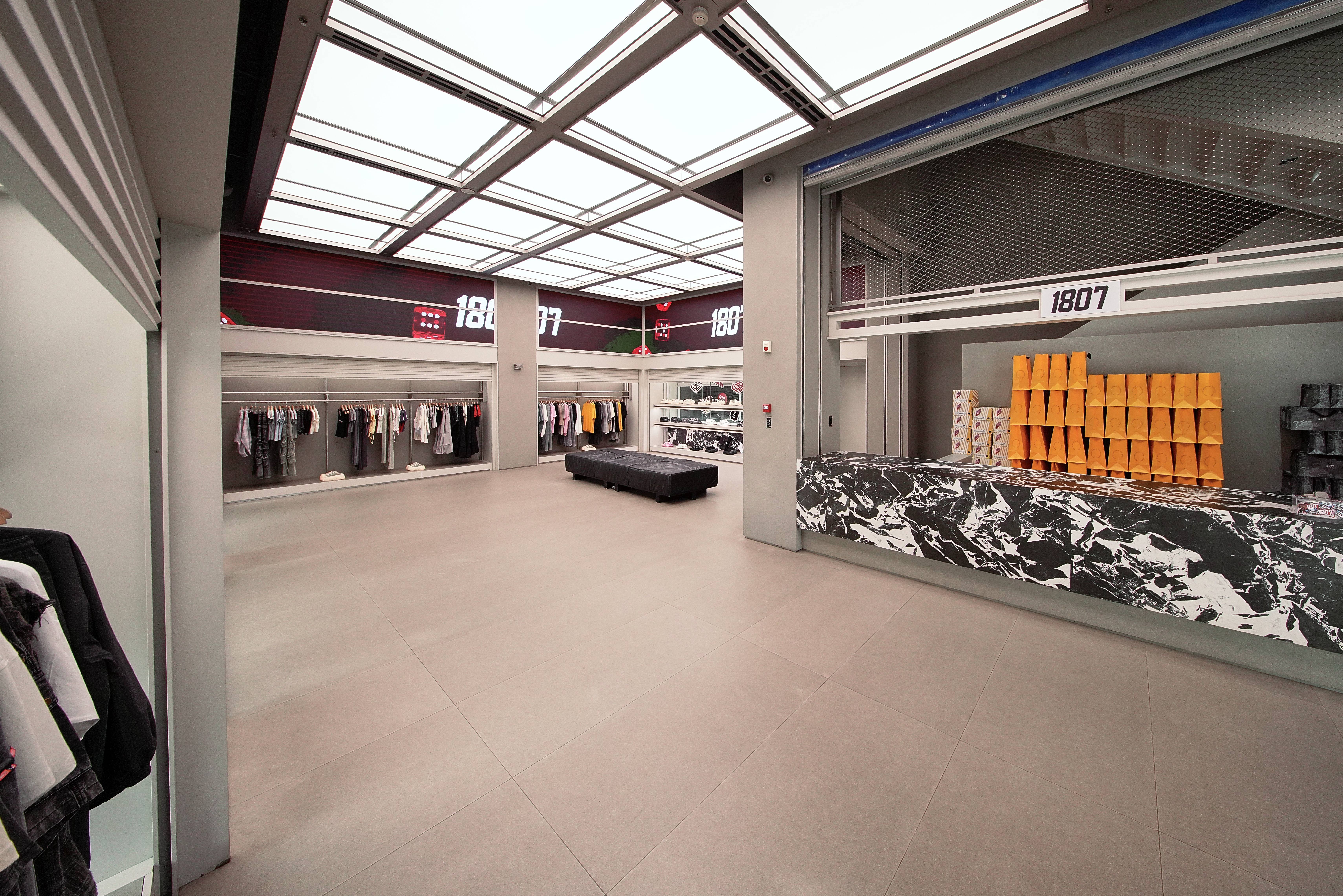 1807 CORP CONCEPT STORE