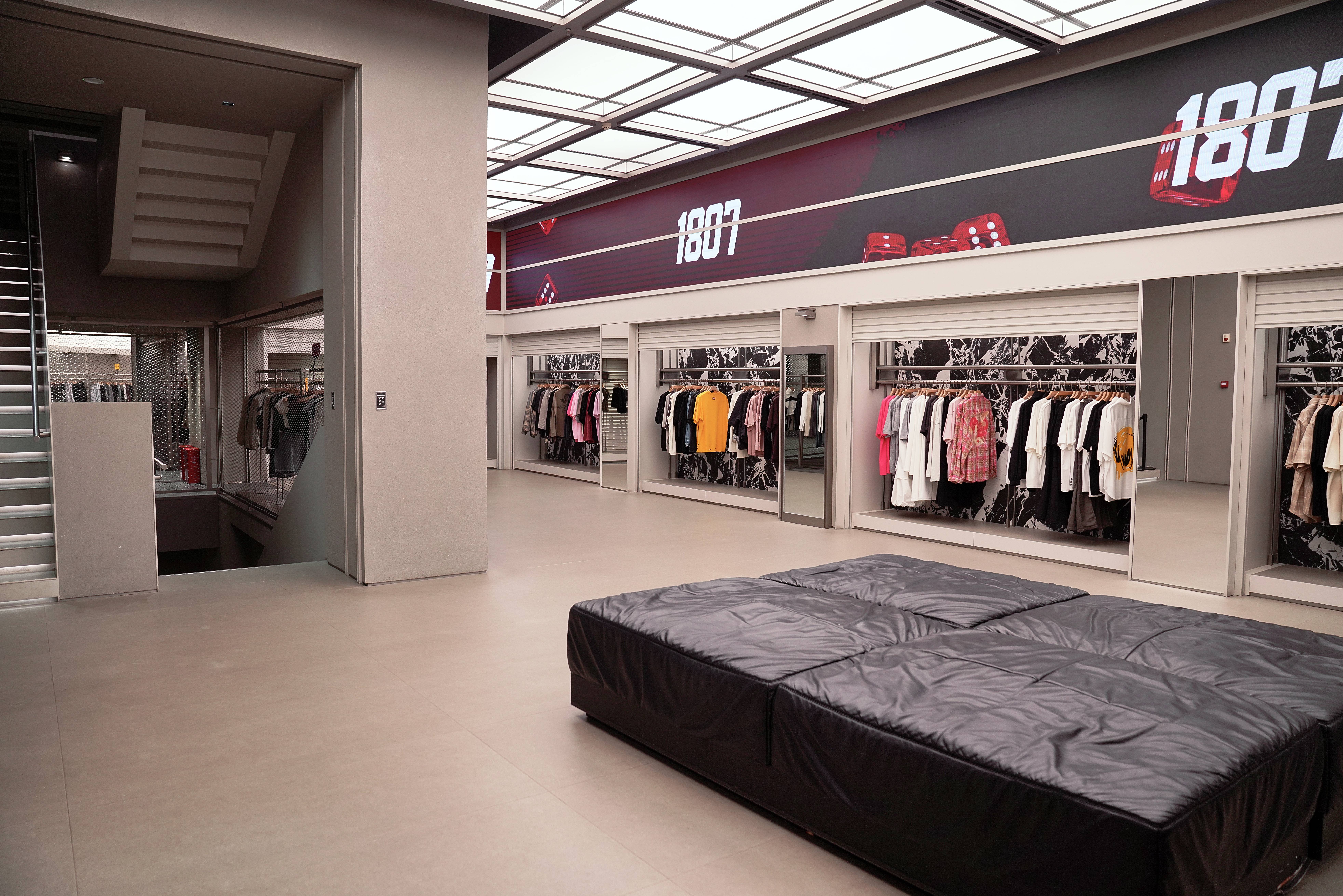 1807 CORP CONCEPT STORE